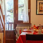 In Stile Alpino A Courmayeur Apartmán