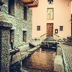 In Stile Alpino A Courmayeur Апартаменты Верранд