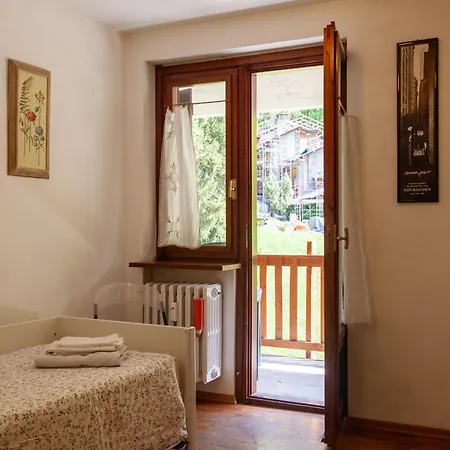 In Stile Alpino A Courmayeur Apartmán