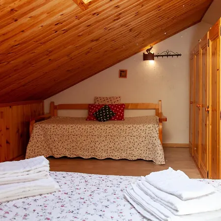 In Stile Alpino A Courmayeur Apartament Verrand