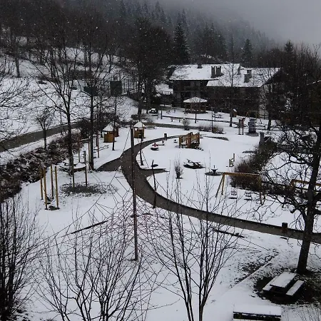 In Stile Alpino A Courmayeur 公寓 韦朗