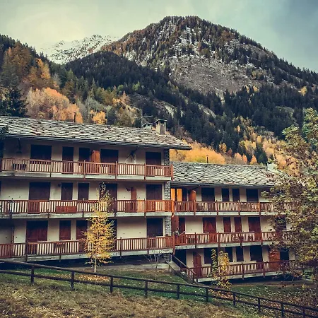 公寓 In Stile Alpino A Courmayeur *